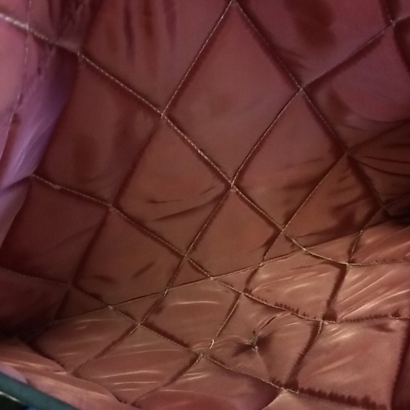 Envelop Cloth Clutch - Picture 3 of 4